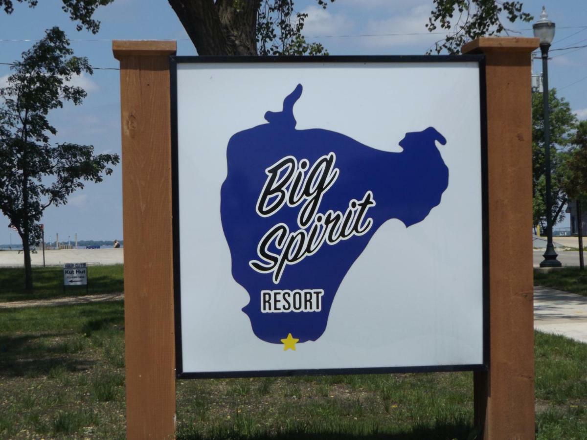 Big Spirit Resort Spirit Lake Exterior foto